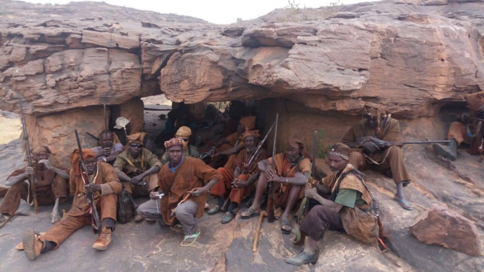 pays-dogon-chasseur-traditionnelle-donso pays-dogon-chasseur-traditionnelle-donso