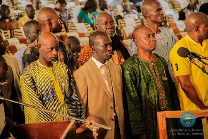 J4_Reprise_proces_sanogo_X_363889114 ( image d'archive )