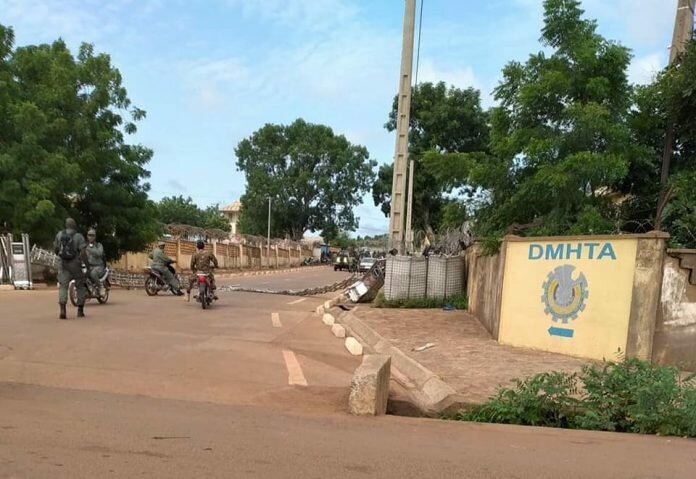 kati-1-1-696x479 Kati