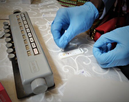 depistage-maladies-paludismeet-coronavirus