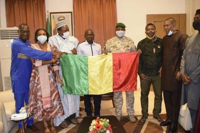 ASSIMI-YEREWOLO-696x464