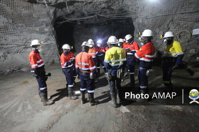 MINES-SOUTERRAINES-UNE