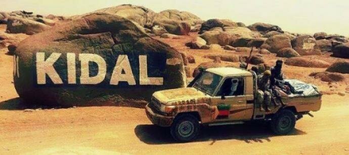 mnla_rebelle_touareg_independanlistes_bandis_armees_mouvement_combattant_arabe_nord_mali_azawad_patrouille_desert_ville_kidal_919208769_600x268_871228146